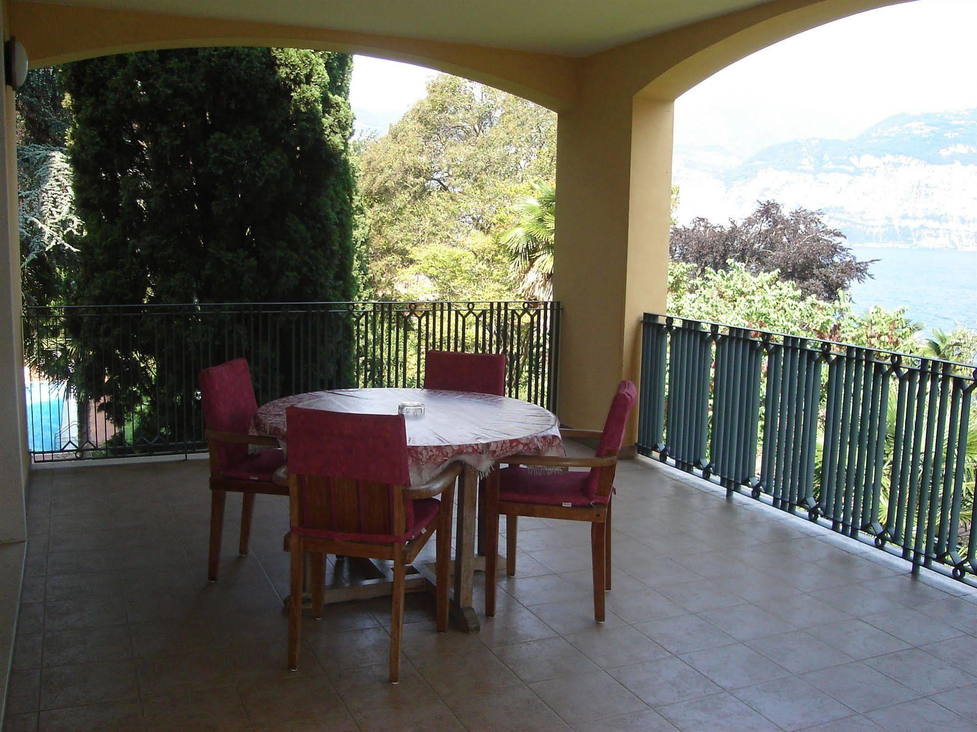 Villa Sopri Malcesine Bagian luar foto