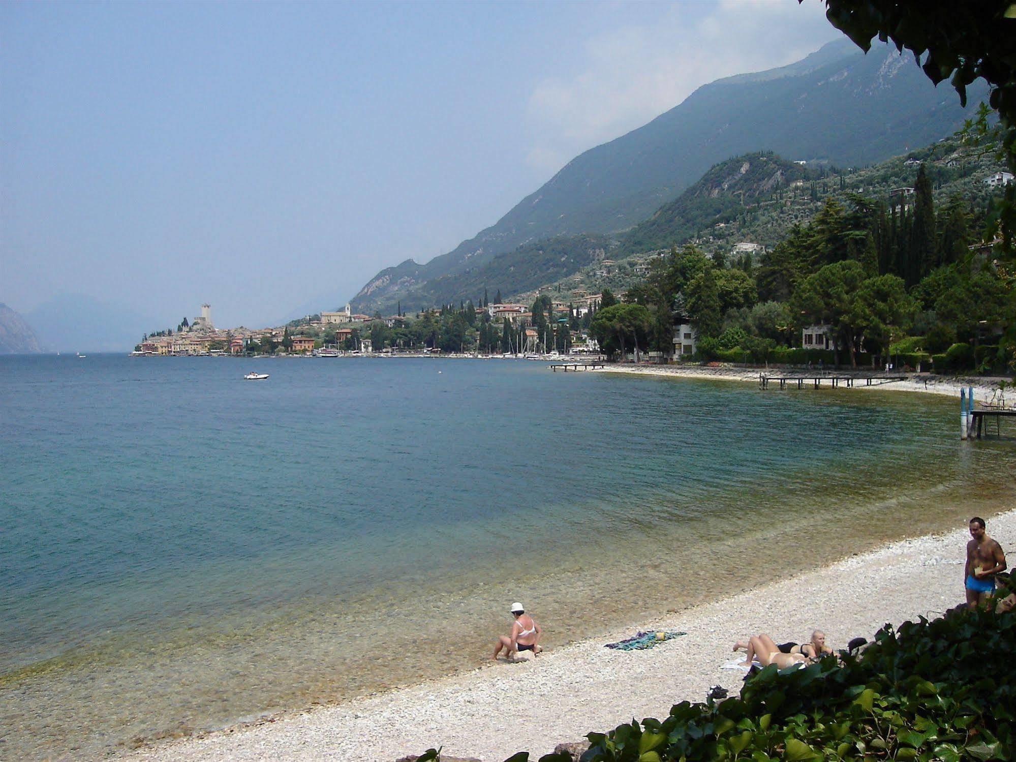 Villa Sopri Malcesine Bagian luar foto