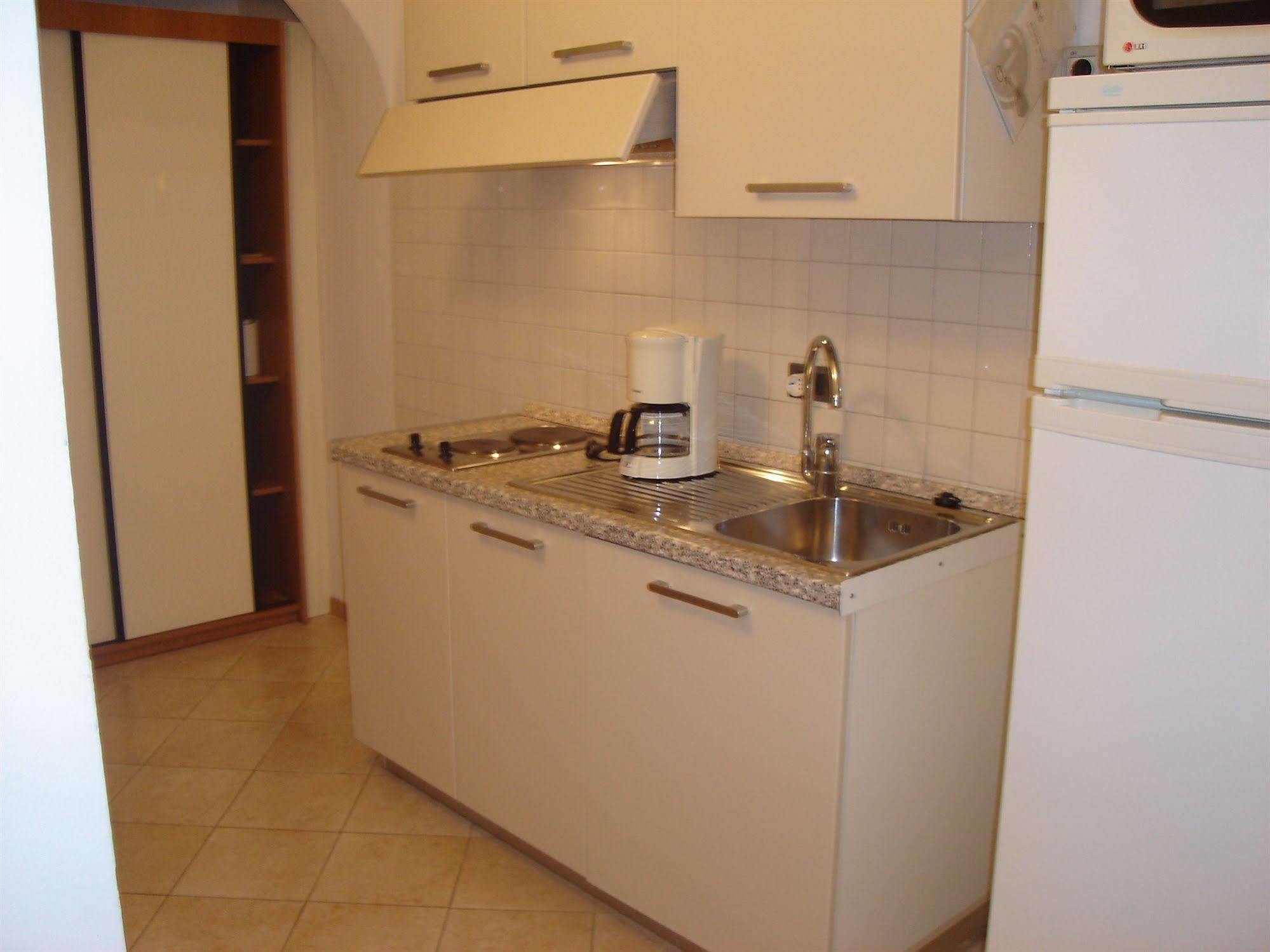 Villa Sopri Malcesine Bagian luar foto